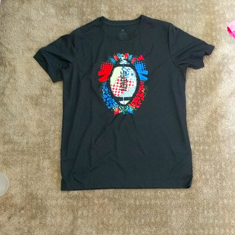 Adidas shirt size boys large